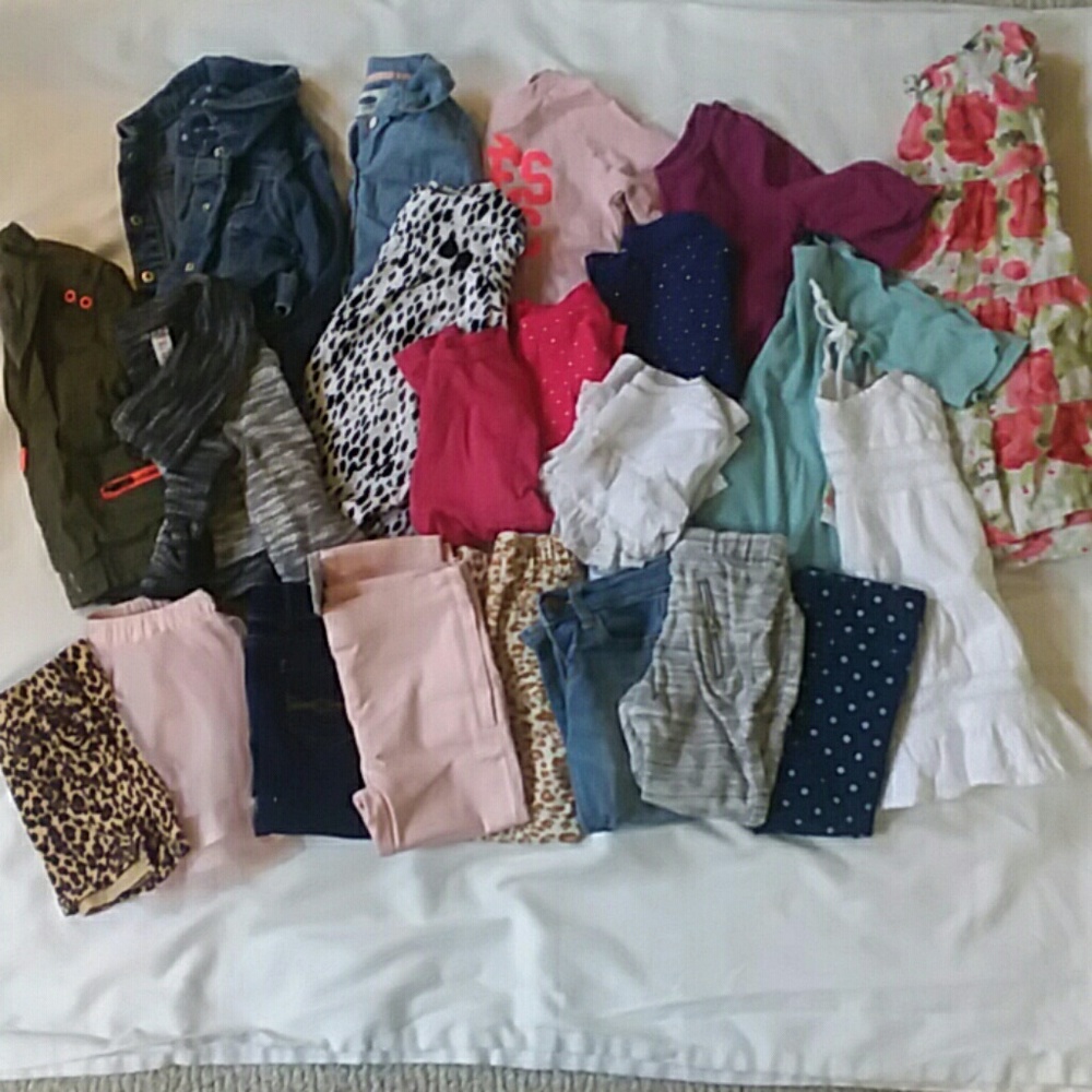 22 piece trendy Girls 2T lot